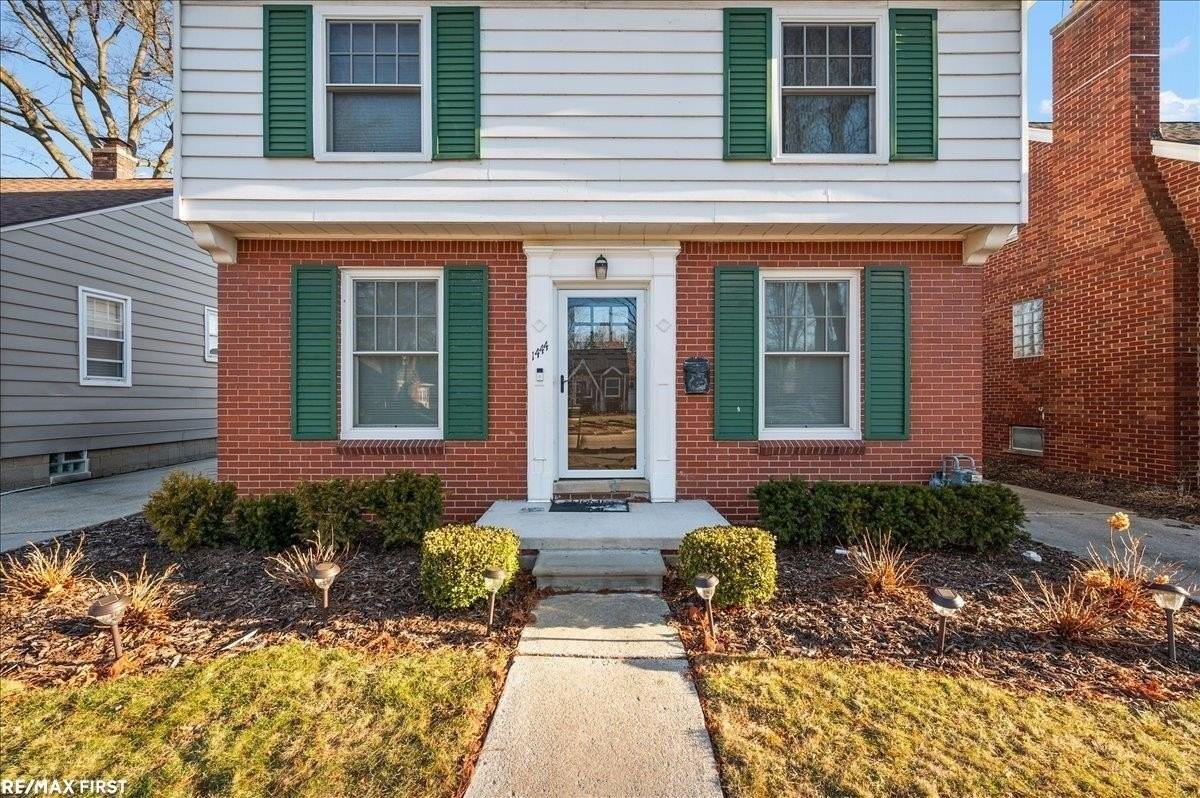 1444 Brys Dr - Photo 3 of 44