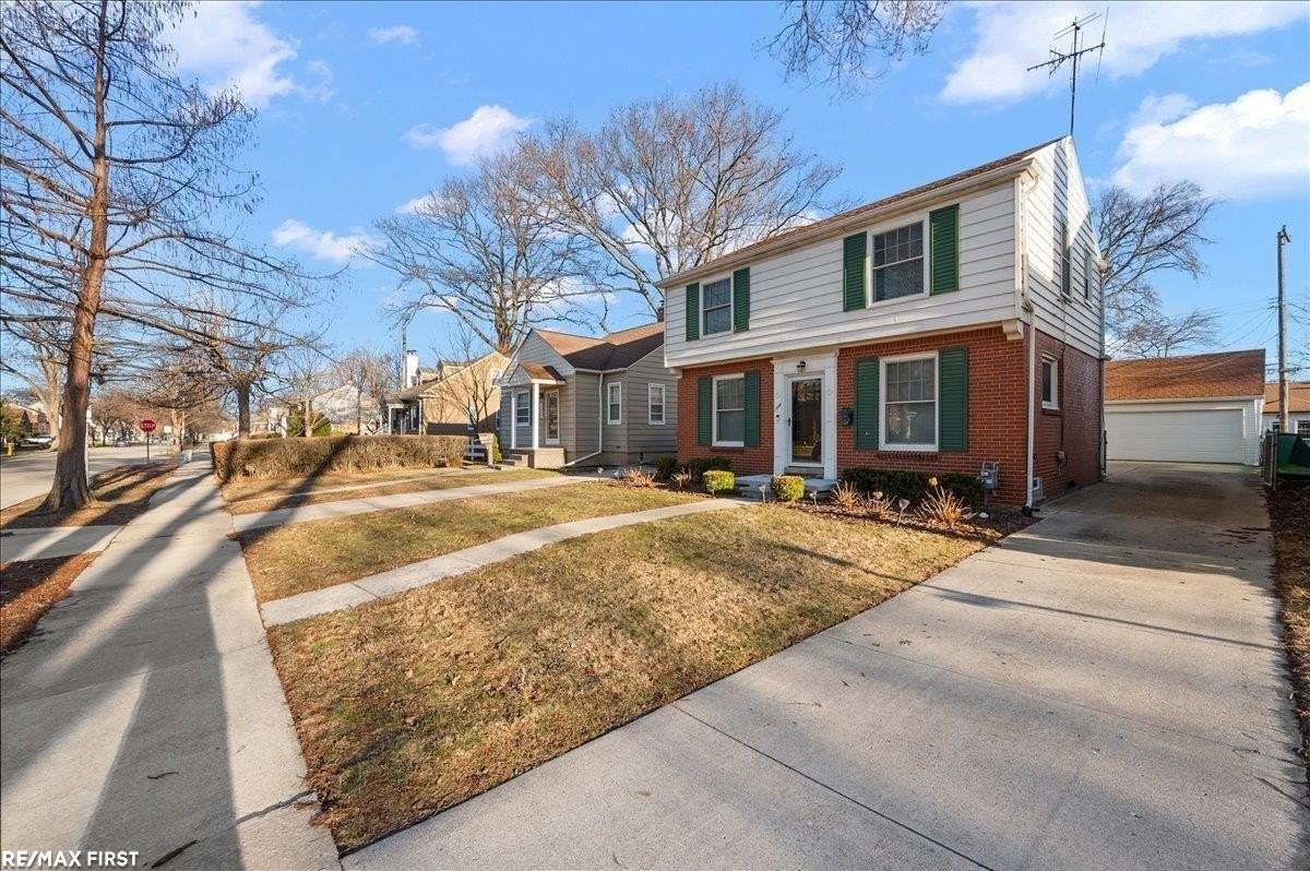 1444 Brys Dr - Photo 5 of 44