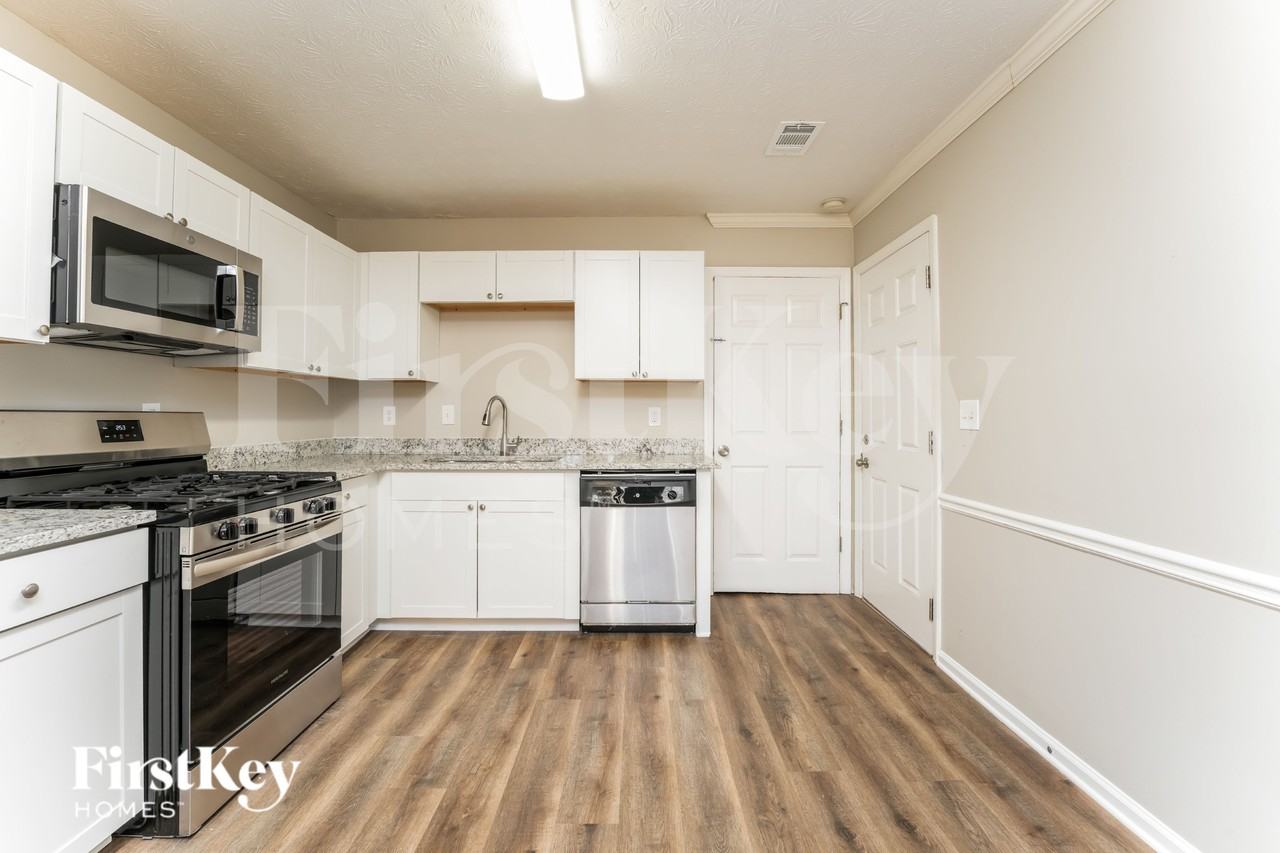 3724 Red Rose Ct - Photo 7 of 19