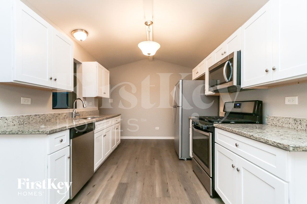 2105 Three Forks Dr - Photo 5 of 15