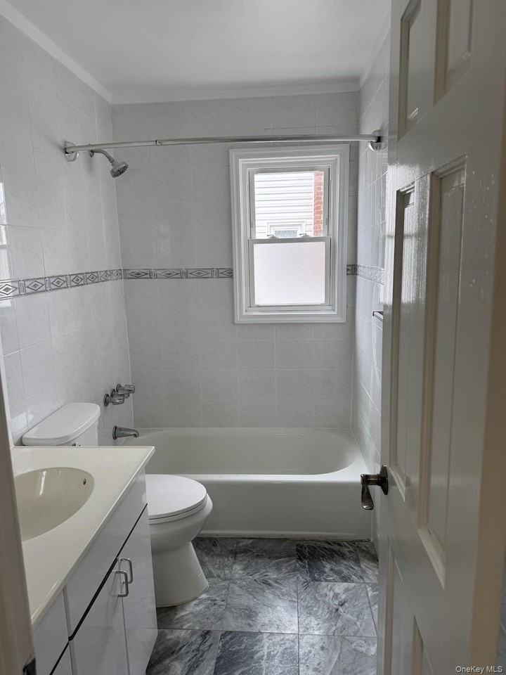 31 Evelyn Ln - Photo 7 of 15