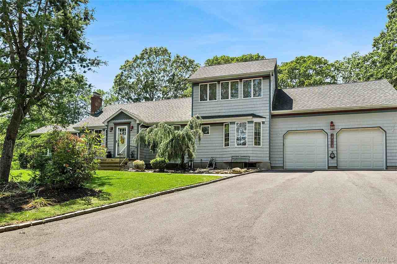 205 Pine Ave - Photo 2 of 28