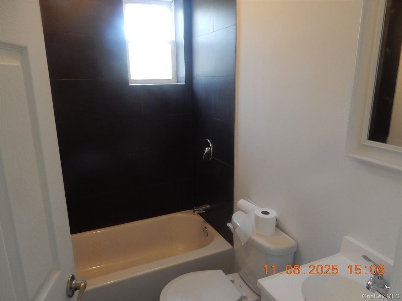 69 Yonkers Ave - Photo 4 of 12