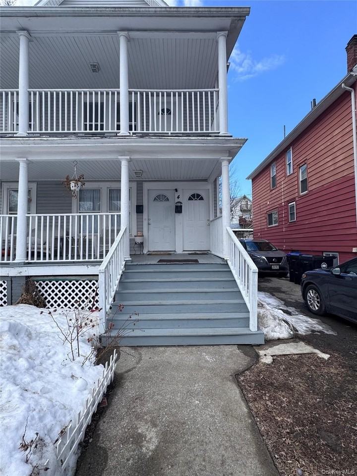 4 Gray St Unit Apt - Photo 3 of 27