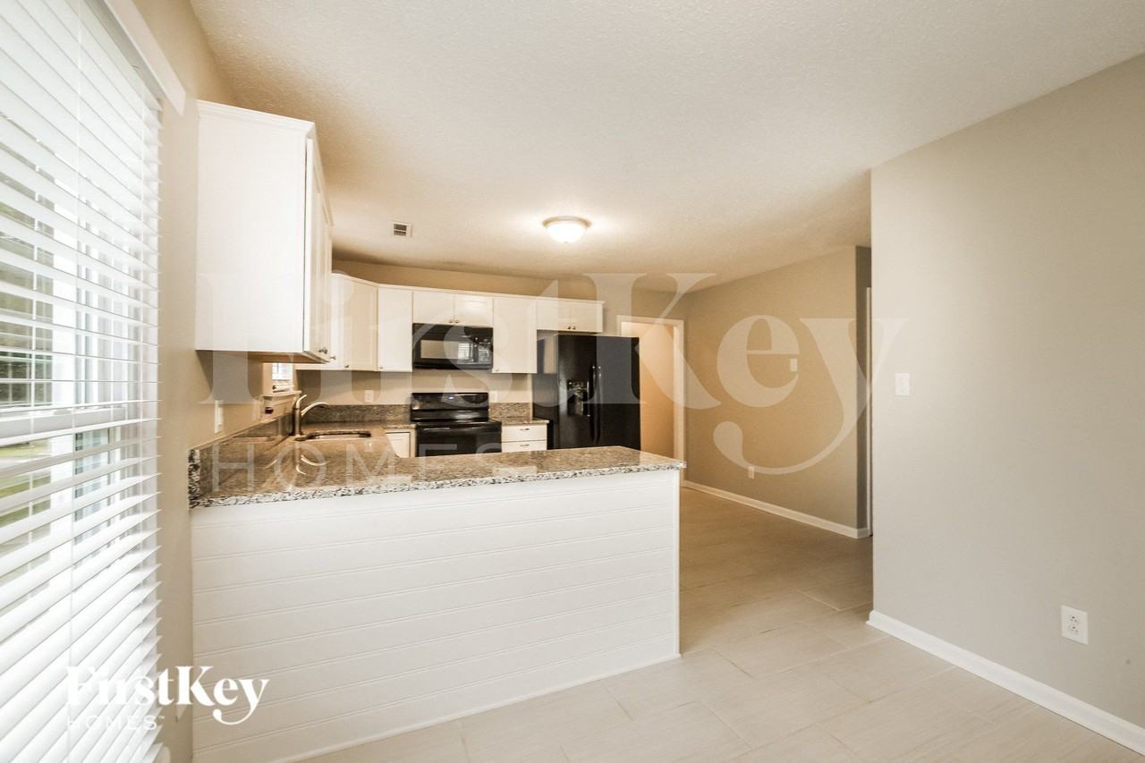 11700 Rimrock Canyon Dr - Photo 5 of 15