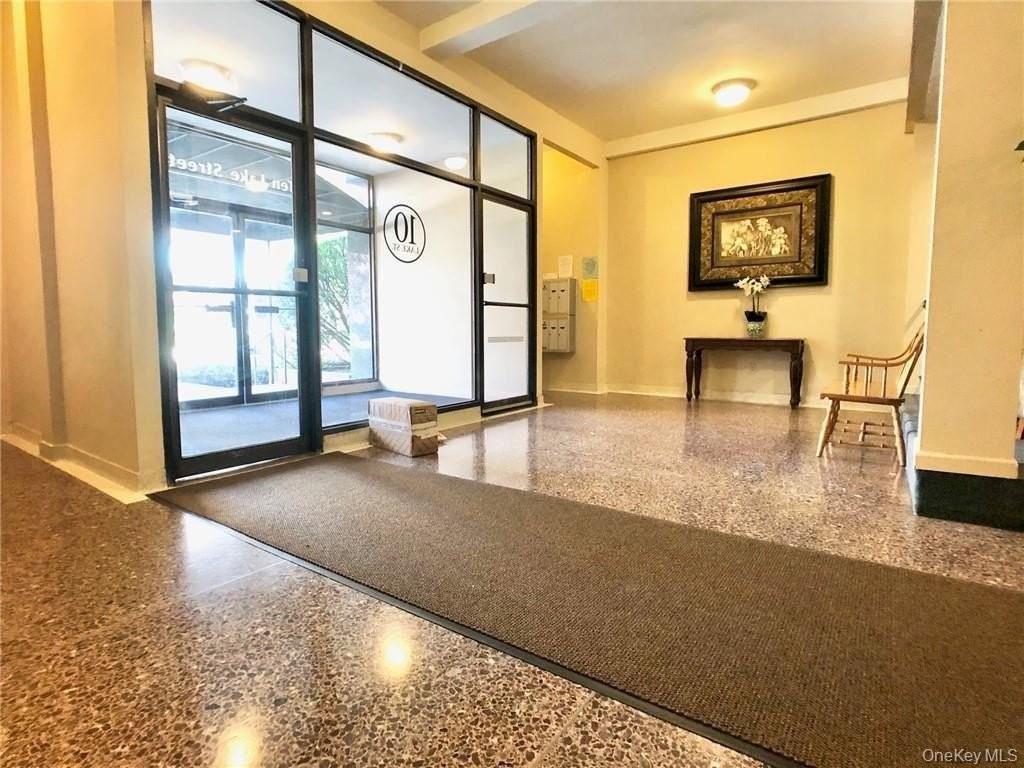 10 Lake St Apt 4a - Photo 3 of 15