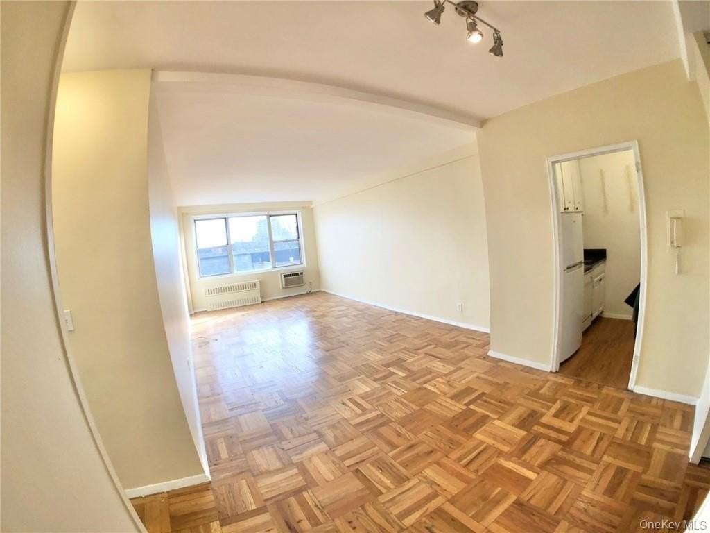 10 Lake St Apt 4a - Photo 4 of 15