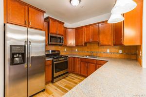 featured image of 975 Main St Apt 12