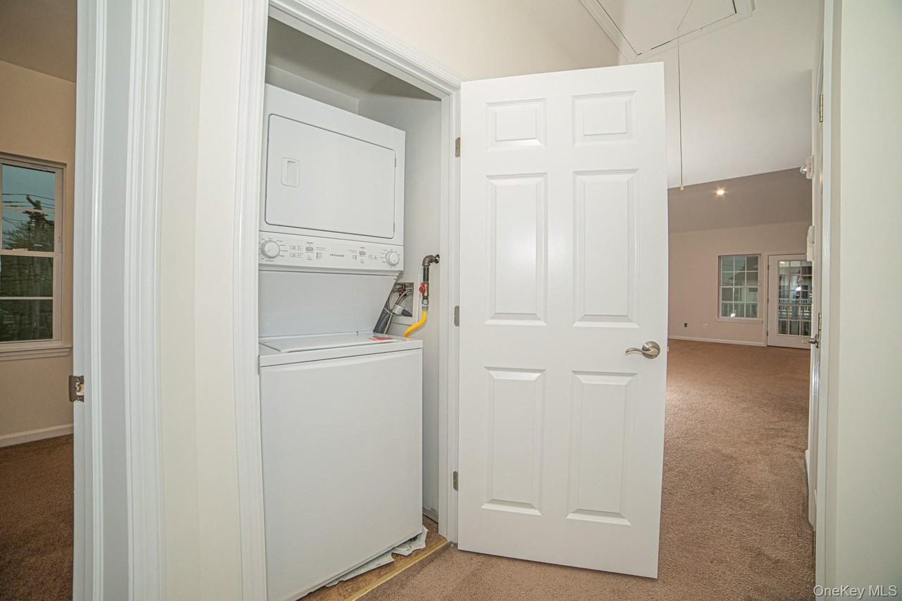 975 Main St Apt 12 - Photo 2 of 15