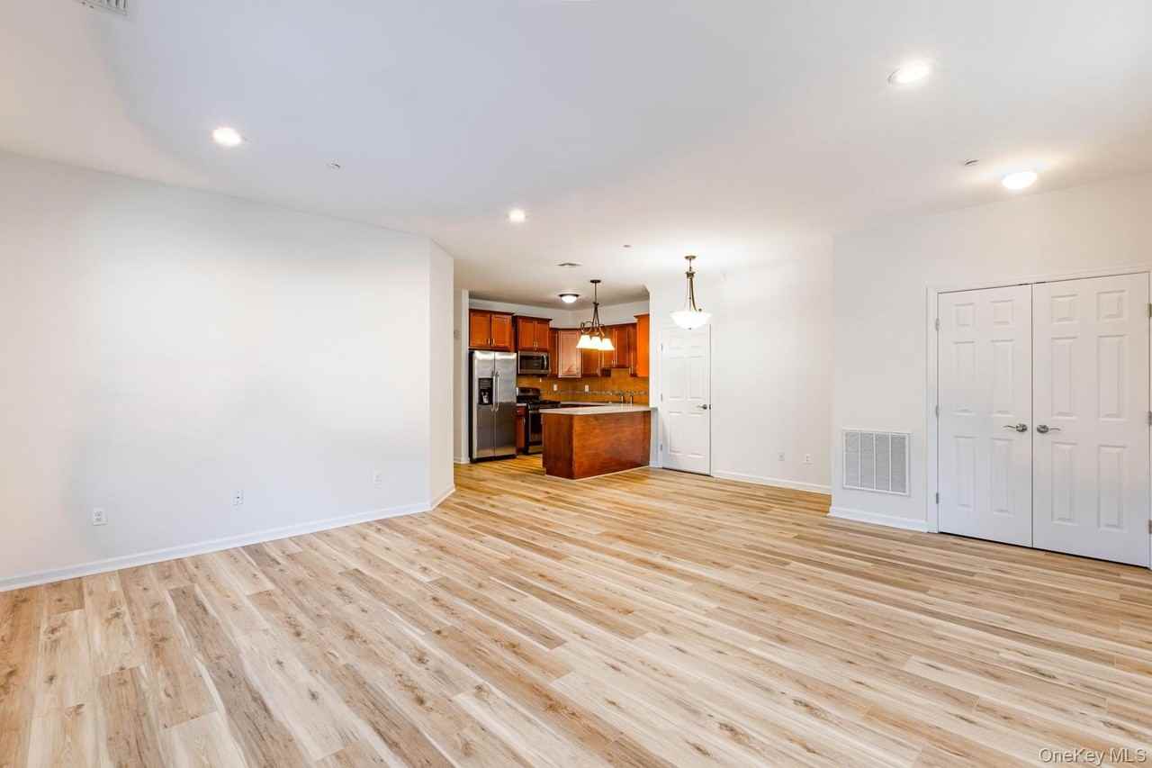 975 Main St Apt 12 - Photo 4 of 15