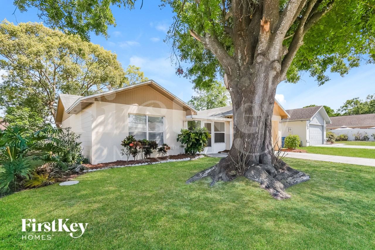 1095 Sunshine Way Sw - Photo 2 of 15