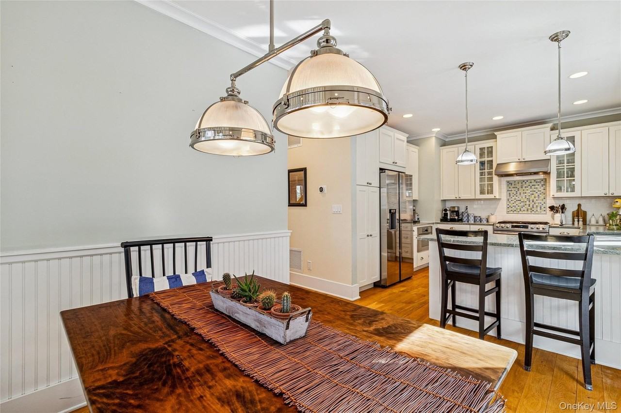 38 Baycrest Ave - Photo 6 of 21