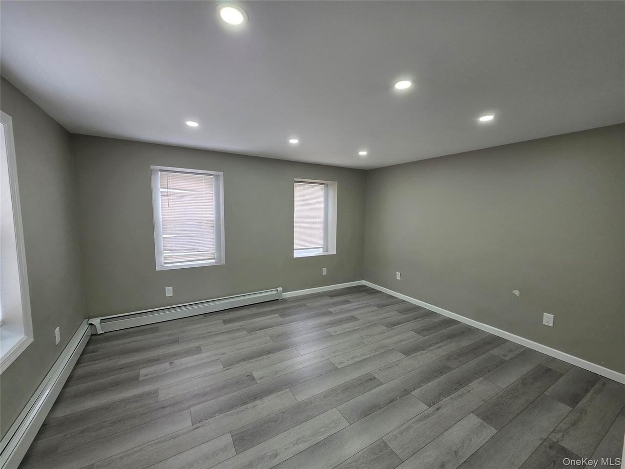 269 Willis Ave Unit N - Photo 3 of 6