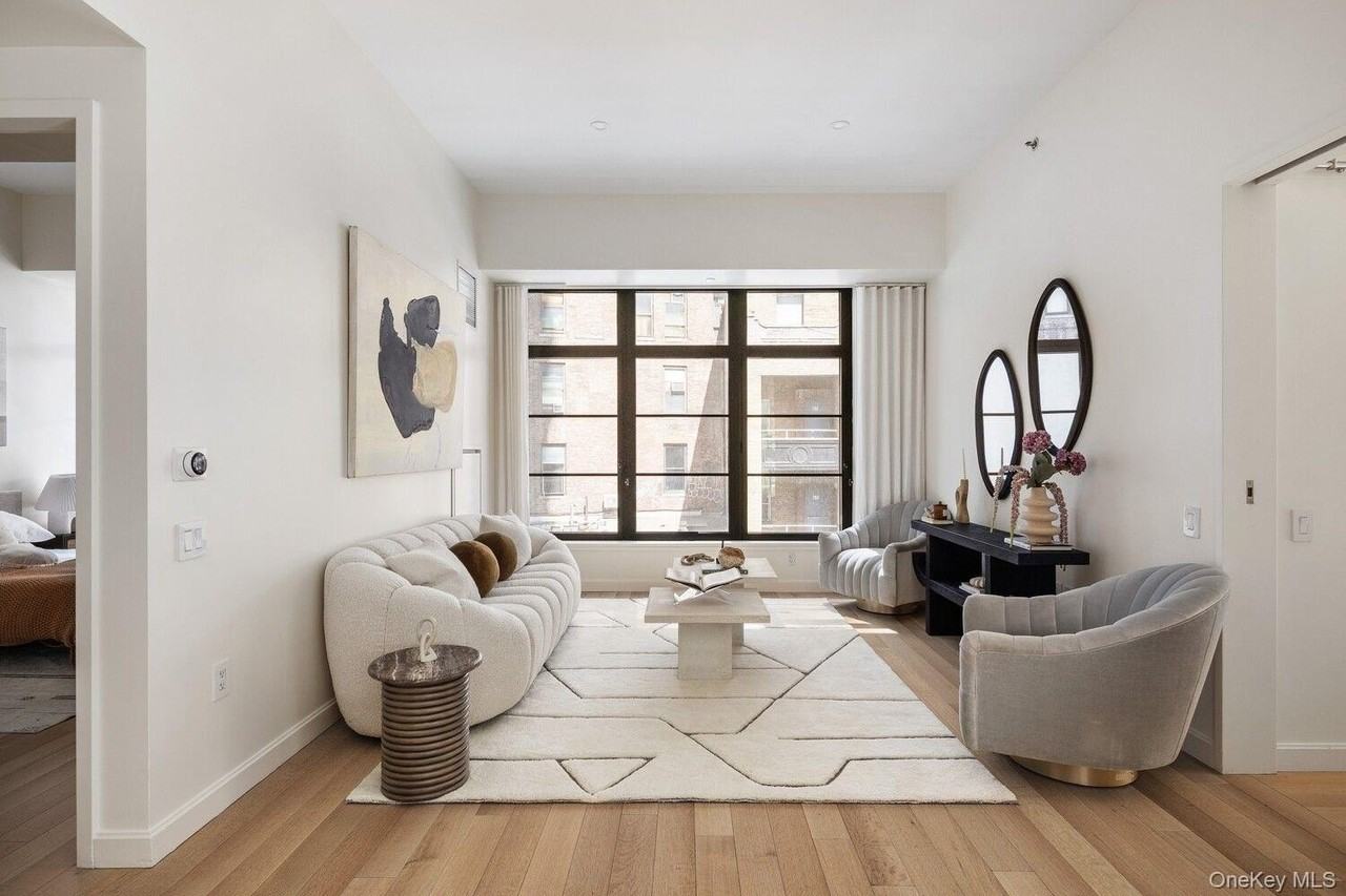 50 W 30th St #3E - Photo 4 of 8