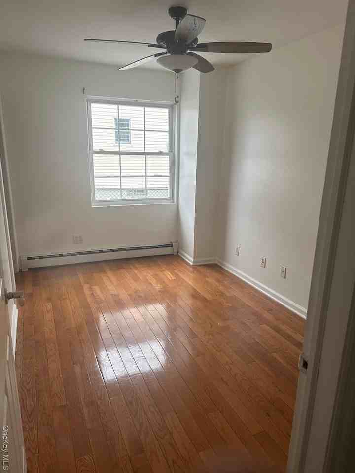 13104 140th St - Photo 6 of 11