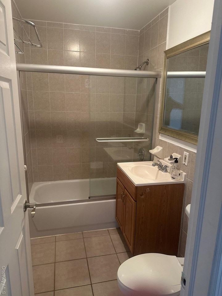 13104 140th St - Photo 7 of 11