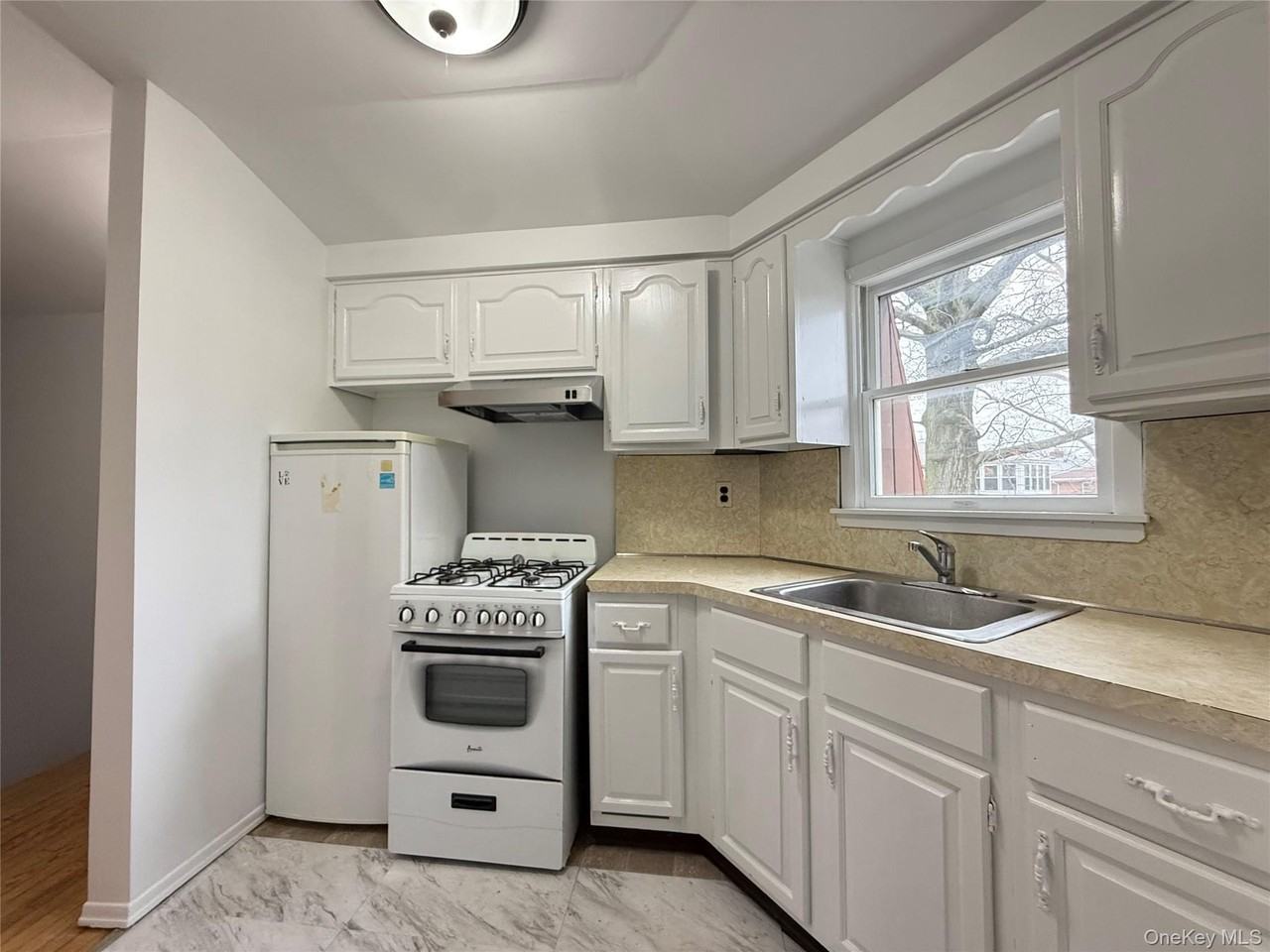 15754 20th Rd Unit 2 - Photo 4 of 12