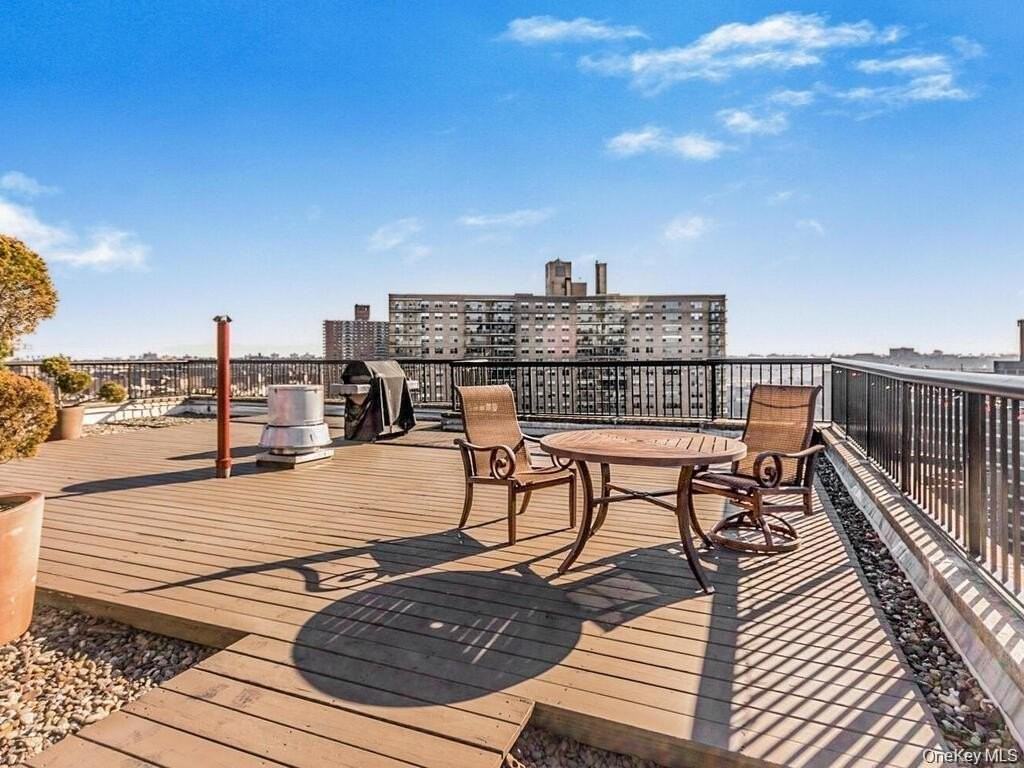 2287 Johnson Ave Apt 14d - Photo 3 of 6