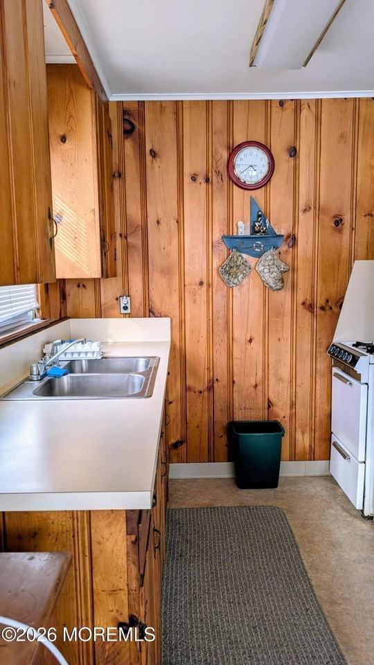 5 1/2 New Brunswick Ave - Photo 5 of 10