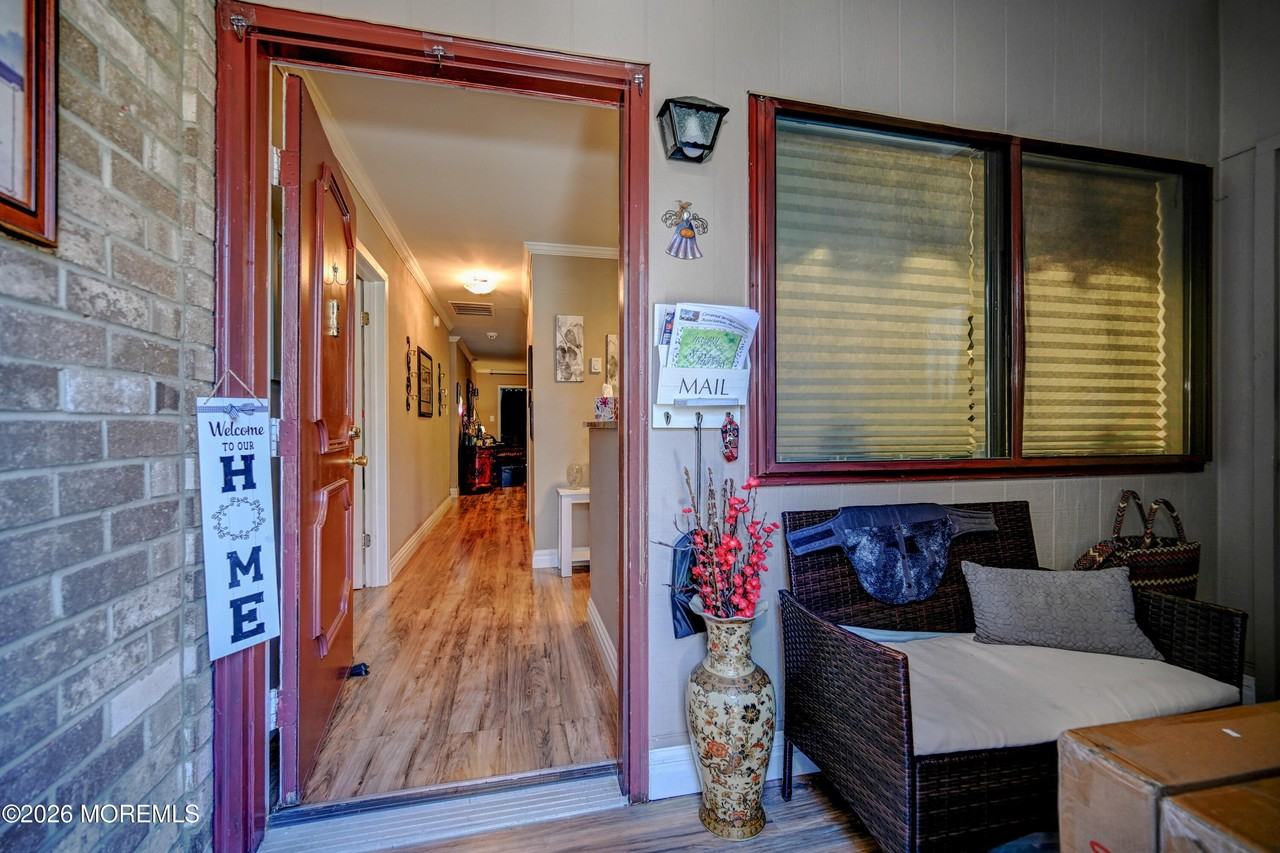 88 Arrowood Rd Unit B - Photo 4 of 29