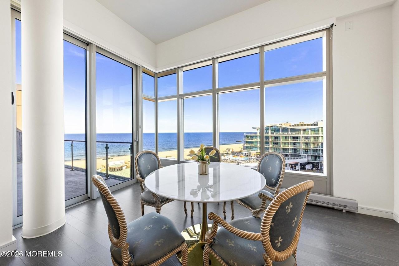 20 Melrose Ter Unit 606