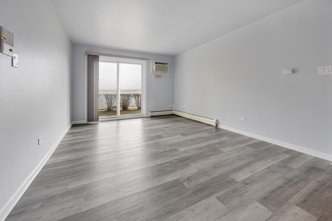 155 E Mill St Apt 3 - Photo 6 of 16