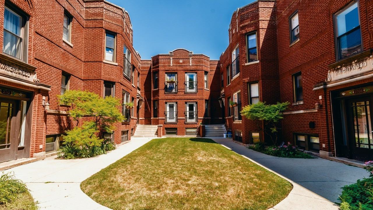 3710 W Wrightwood Ave Apt 2d - Photo 2 of 37