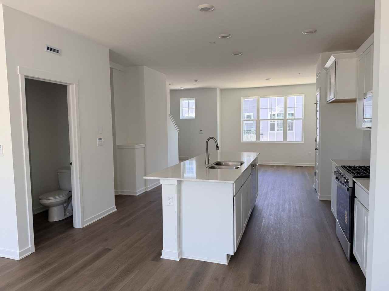 563 Yosemite Way Unit 563 - Photo 3 of 13