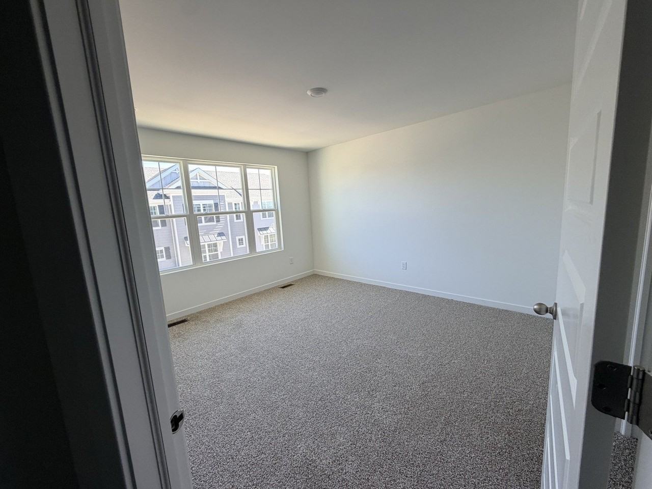 563 Yosemite Way Unit 563 - Photo 6 of 13