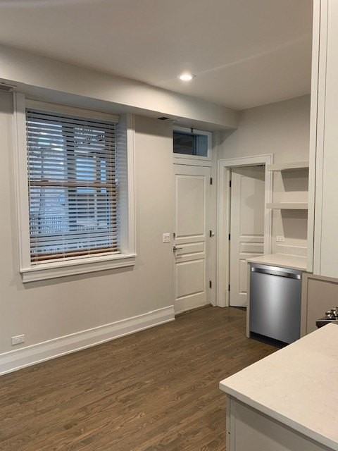 2543 W Iowa St Apt 3 - Photo 6 of 19