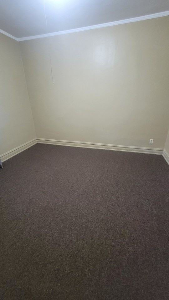 3020 N Lavergne Ave Unit 2 - Photo 6 of 7