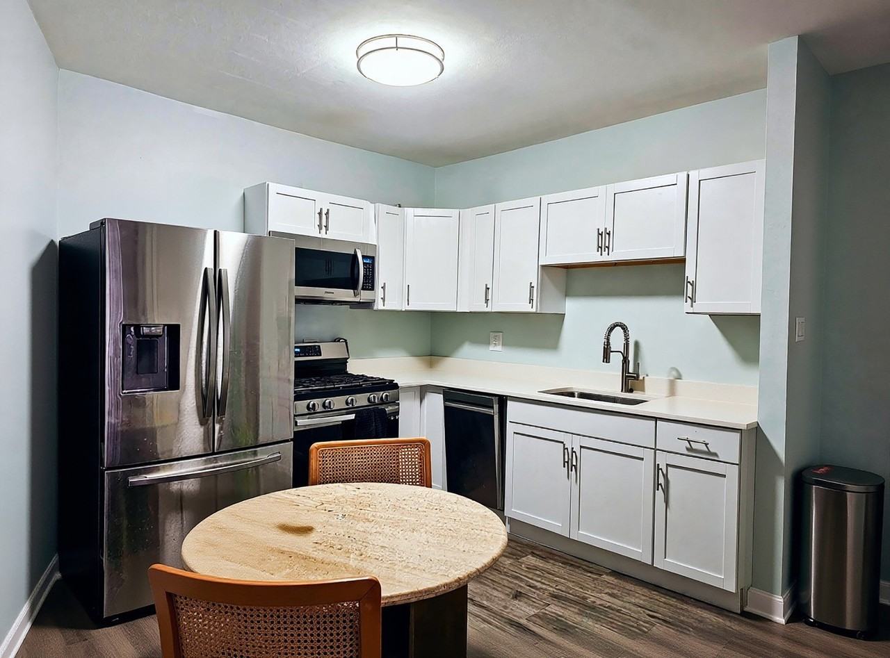 4102 N Kedzie Ave Unit 2e - Photo 2 of 9