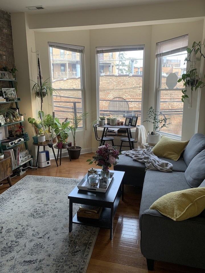 850 W Fletcher St Apt 2r - Photo 2 of 10