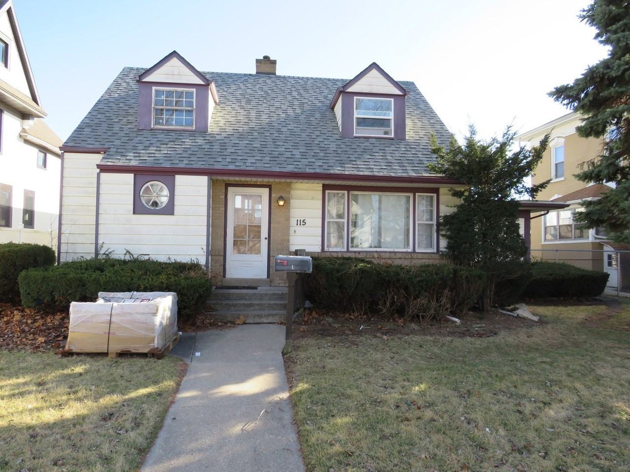 115 E North St Apt 1 #Apt 1