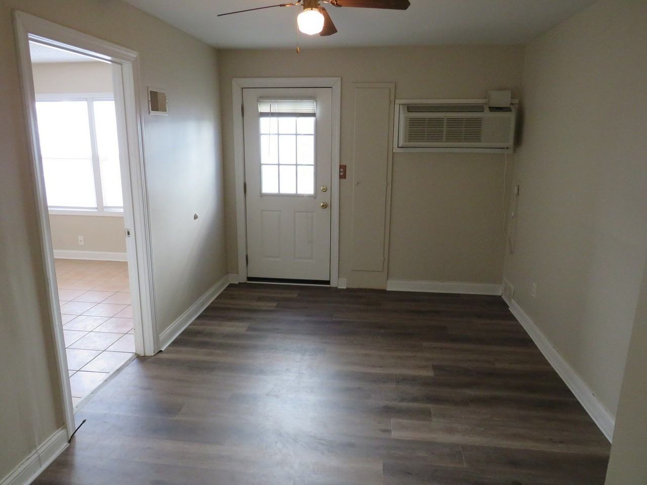 115 E North St Apt 1 - Photo 7 of 14