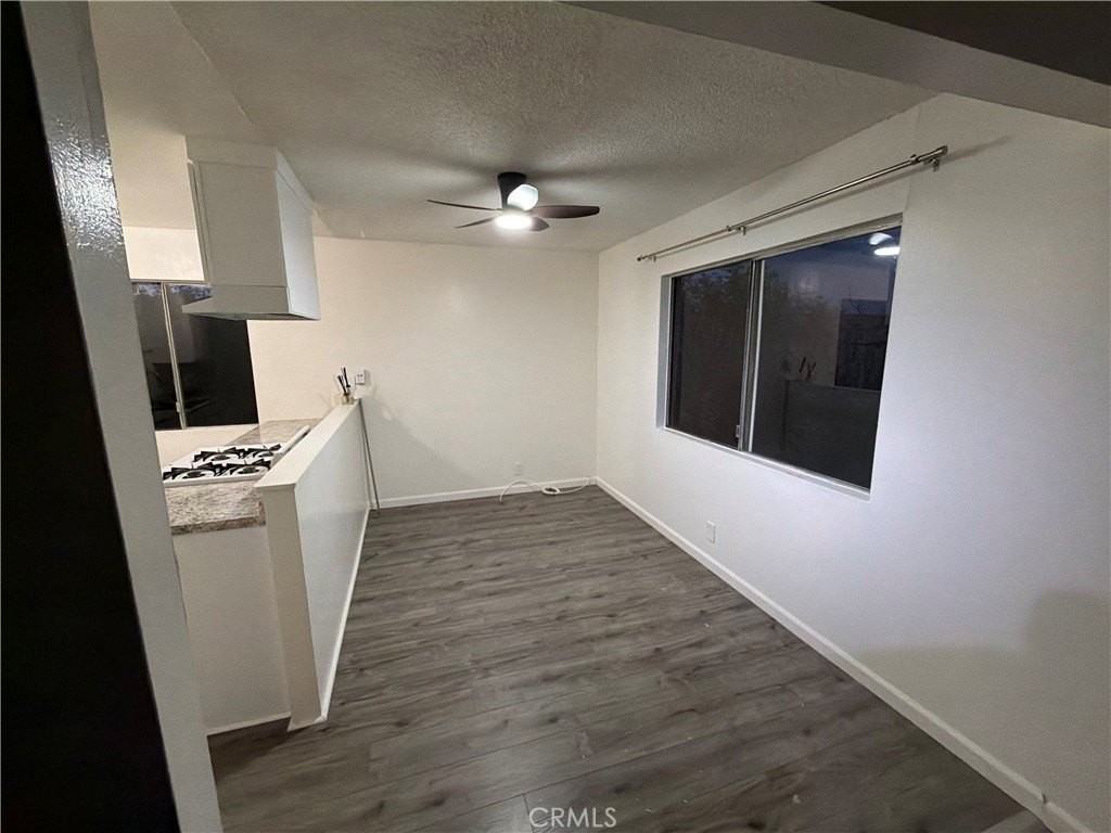 1600 Picadilly Way - Photo 2 of 7