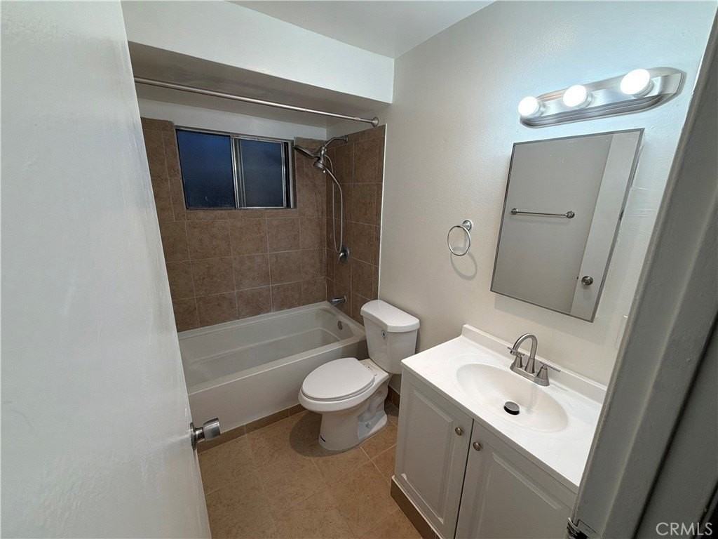 1600 Picadilly Way - Photo 7 of 7