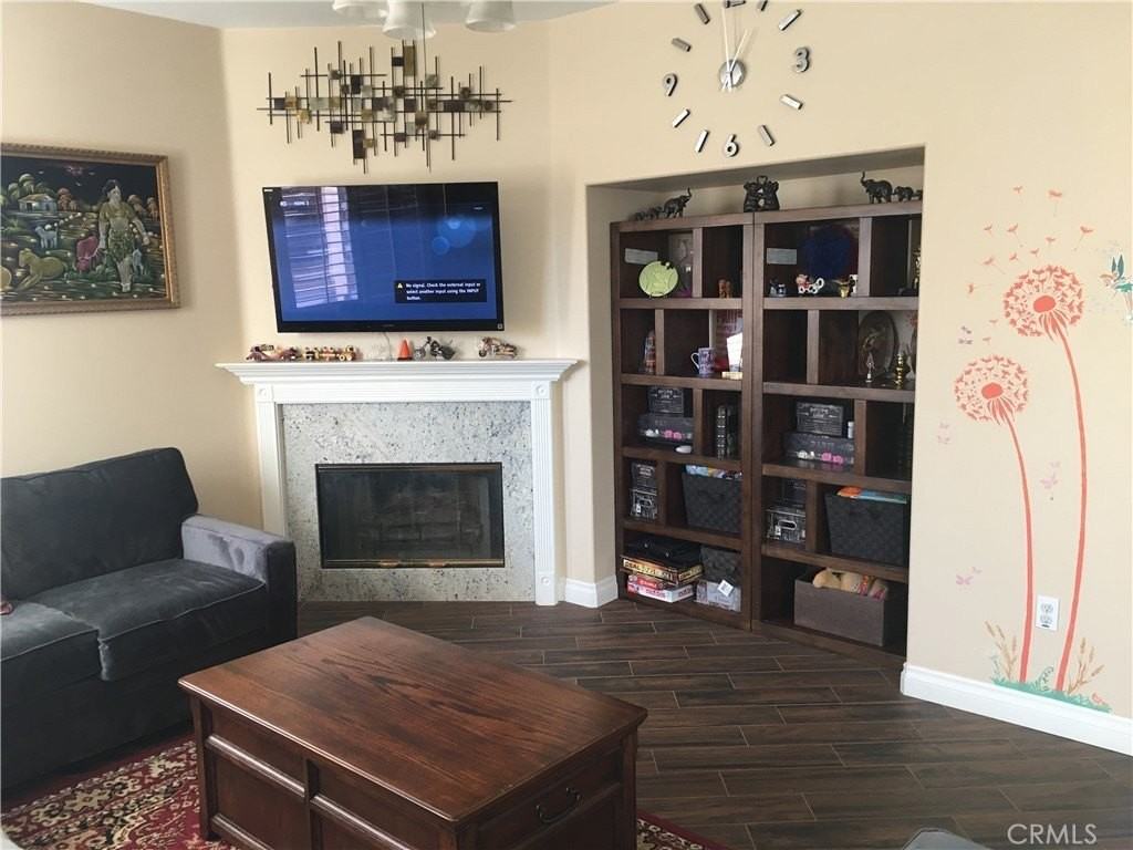 16010 Bainbridge Way - Photo 3 of 18