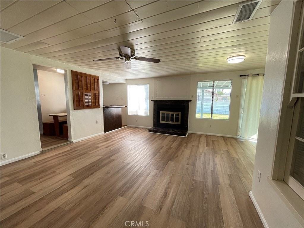 2845 N D St - Photo 5 of 10