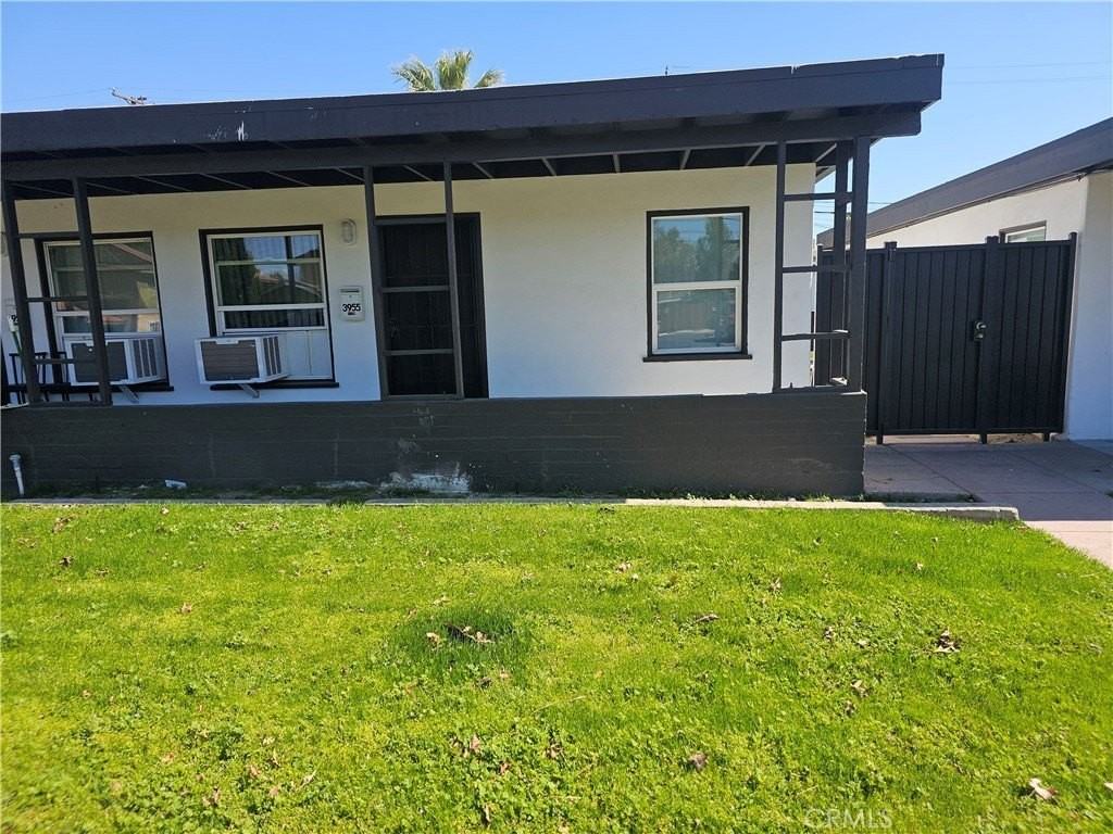 3955 Genevieve St - Photo 2 of 24