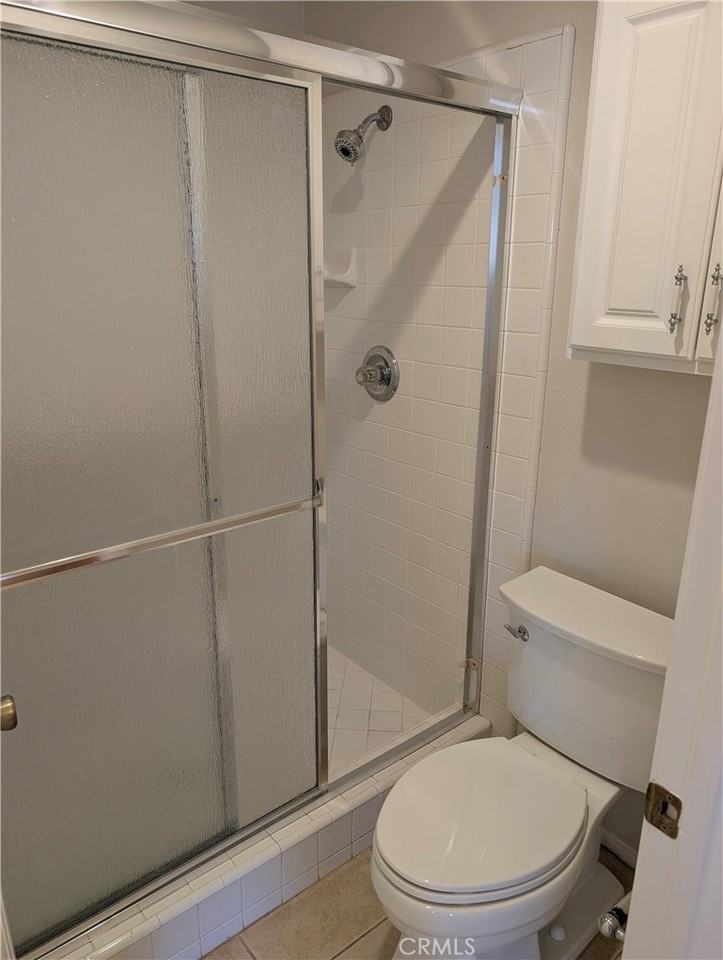 1142 Shorecrest Ln - Photo 7 of 14