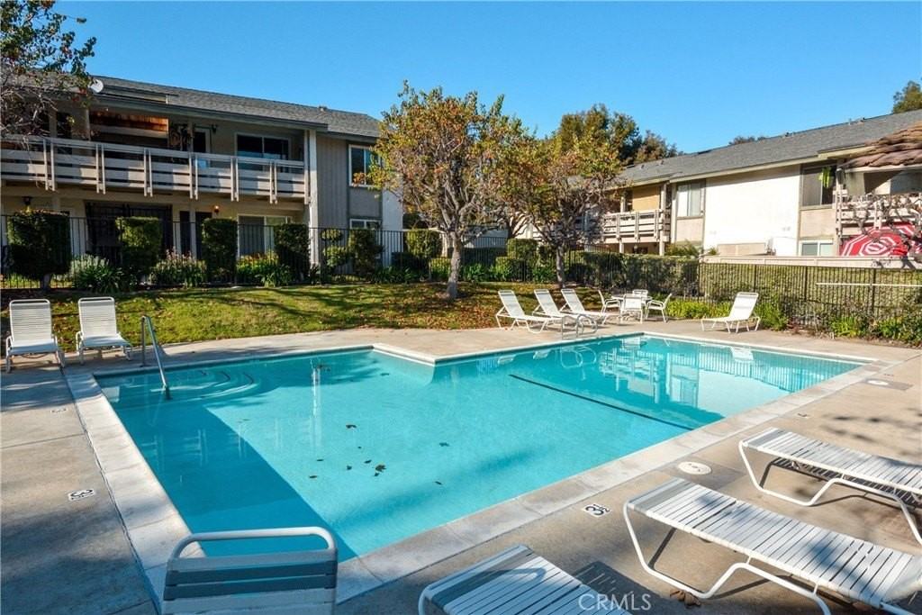 23732 Hillhurst Dr #38 - Photo 7 of 9