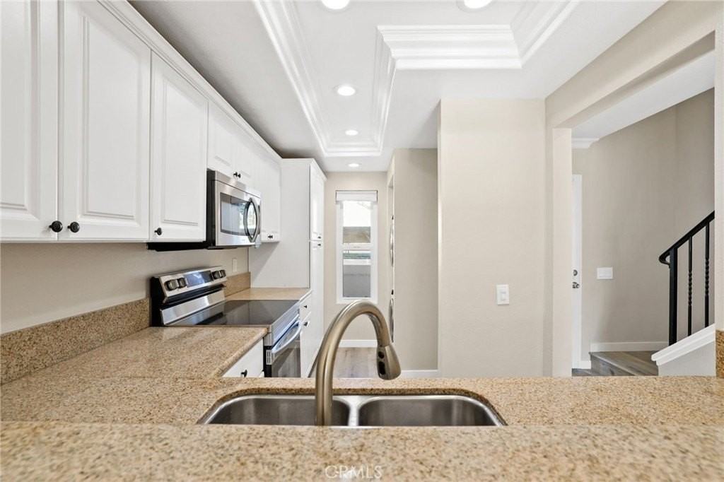 70 Birchwood Ln - Photo 5 of 16