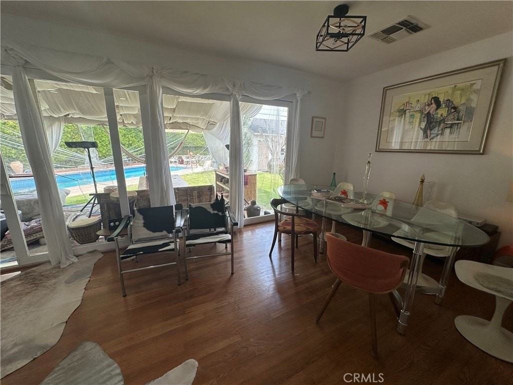 12811 Cumpston St - Photo 4 of 20