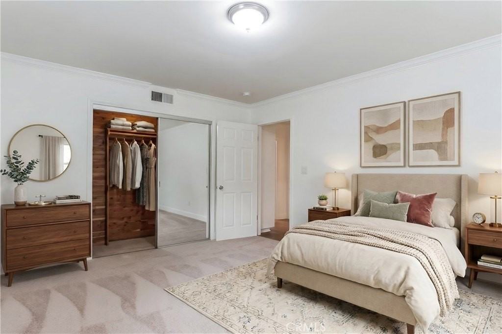 4706 Orion Ave - Photo 7 of 11