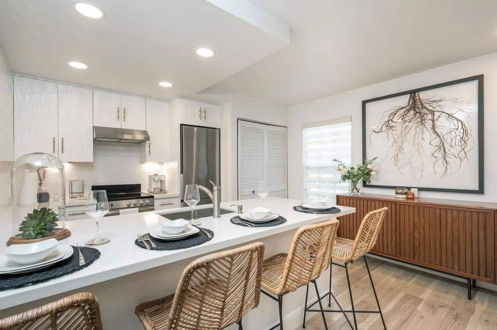 767 Eastshore 219 - Photo 2 of 32