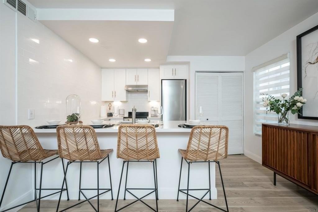 767 Eastshore 219 - Photo 4 of 32