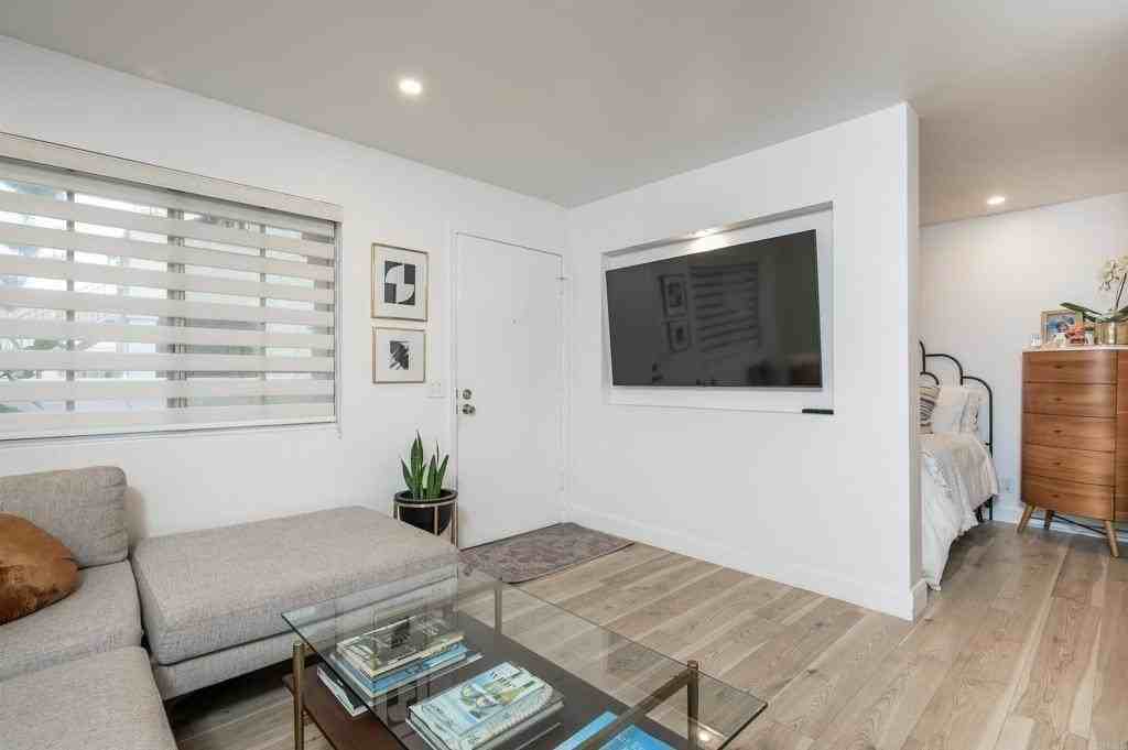 767 Eastshore 219 - Photo 5 of 32