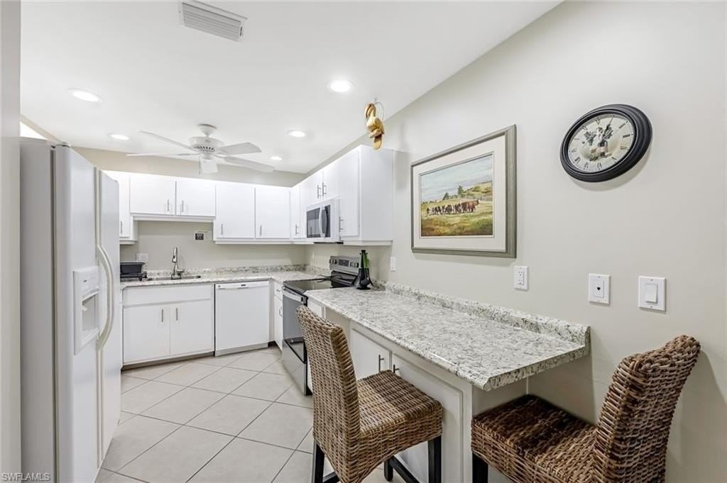 509 Roma Ct Apt 202 #202 - Photo 7 of 20