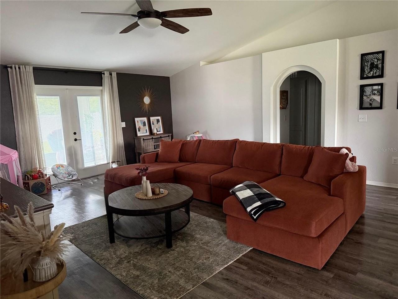 3007 Eagle Nest View Dr - Photo 2 of 7